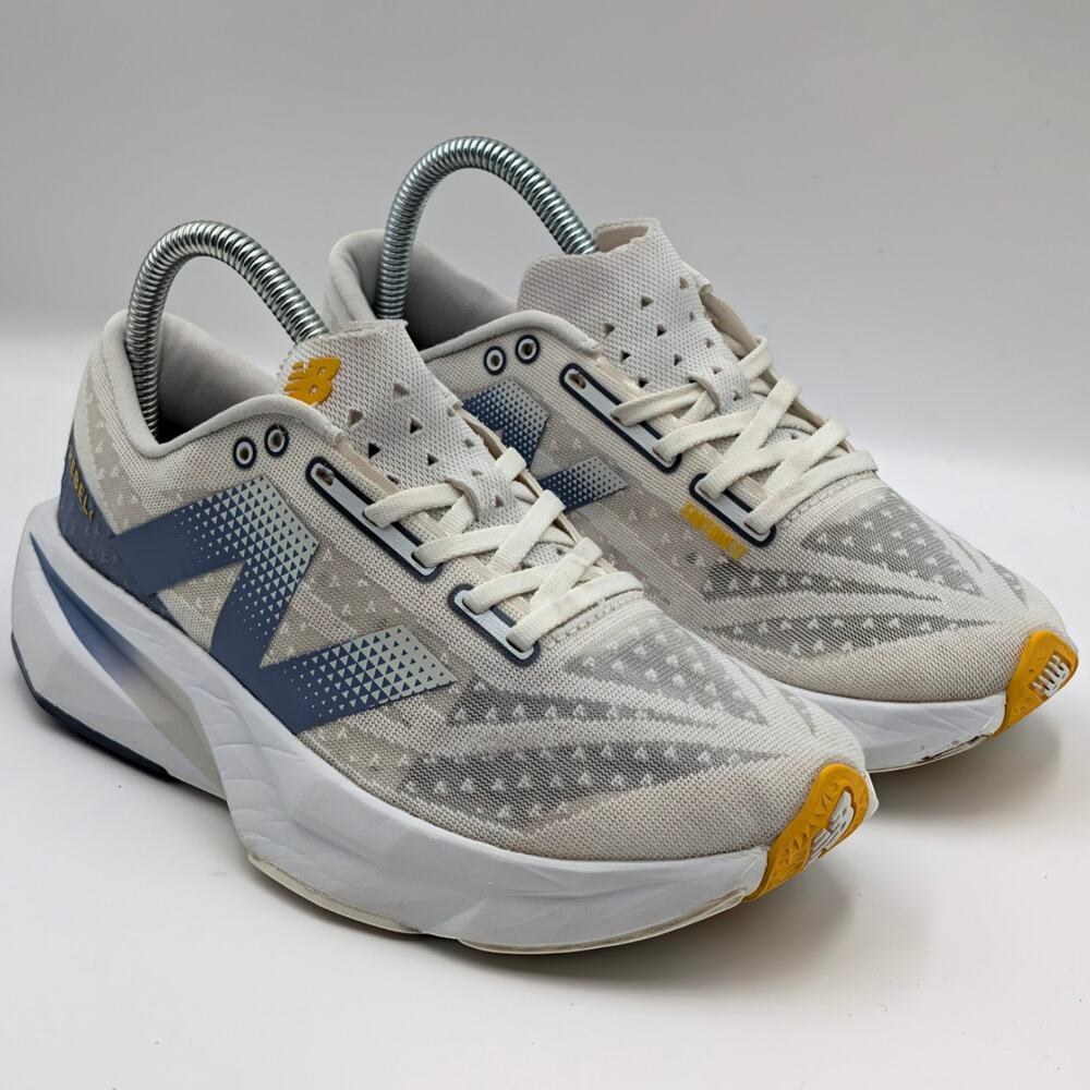 New Balance Calia X FuelCell Rebel v4 Womens 8 B (UK 6) Running Shoes